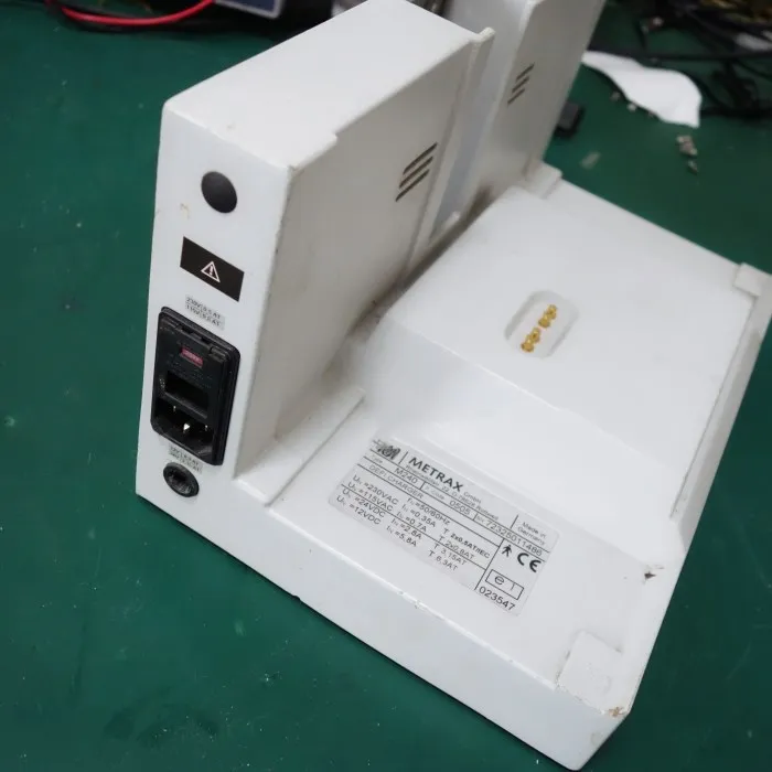 Для зарядного устройства PuMikang M240 Defibrillator