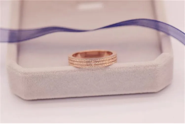 YUN RUO Брендовое розовое Золотое матовое кольцо для женщин и девочек, подарок для пары, ювелирное изделие, нержавеющая сталь 316 L кольцо, никогда не выцветает, высокое качество
