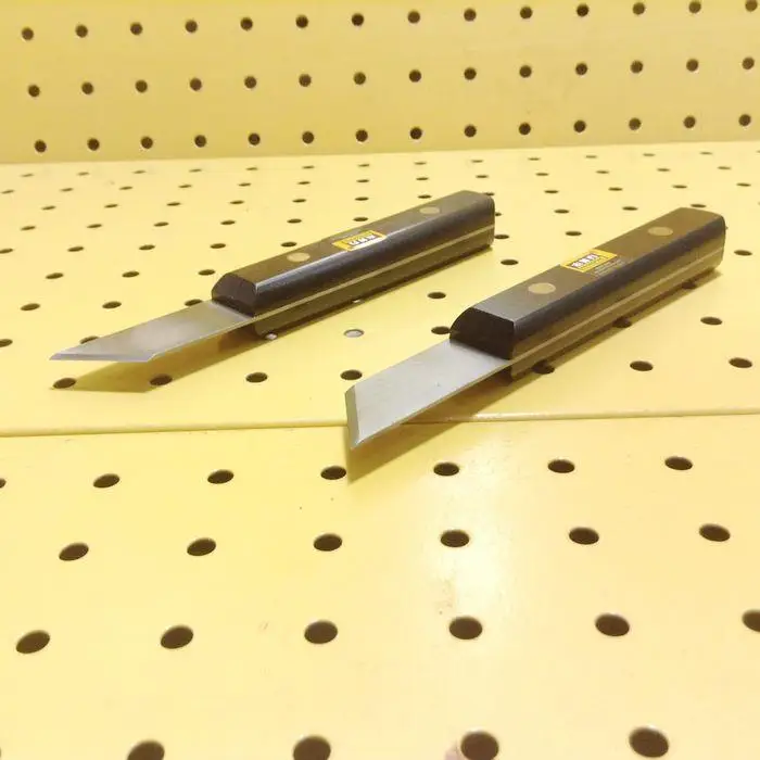 

2 PCs Quality Wood Working Knife for left hand and right hand KO1006