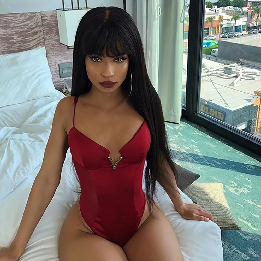 2019 مثير ارتداءها سلسلة نسائية Bodycon V الرقبة ارتداءها السيدات نادي بذلة وزرة Bodycon الحرير السروال القصير