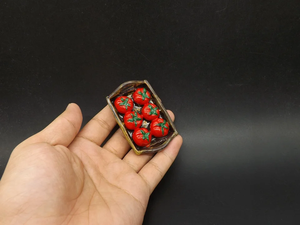Tiny-Food013-Tomato (3)