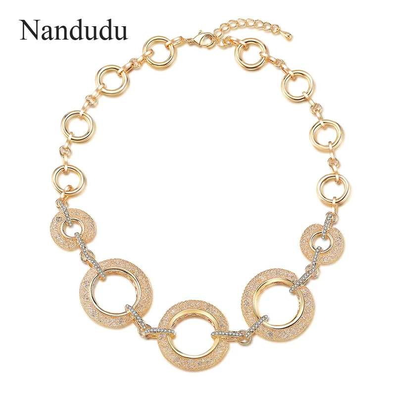 

Nandudu Fashion Gold Mesh Net Filled Crystal Necklace Sparkling Circle Chain Necklace America Russia Jewelry Gift CN433