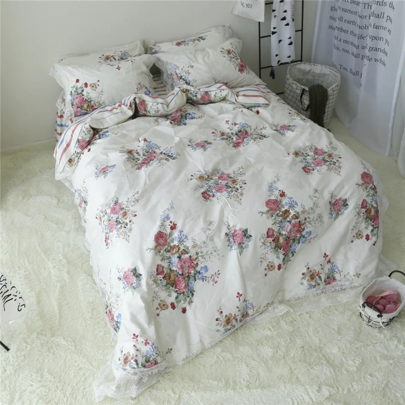 Buy Florals 4pcs bedding set lace