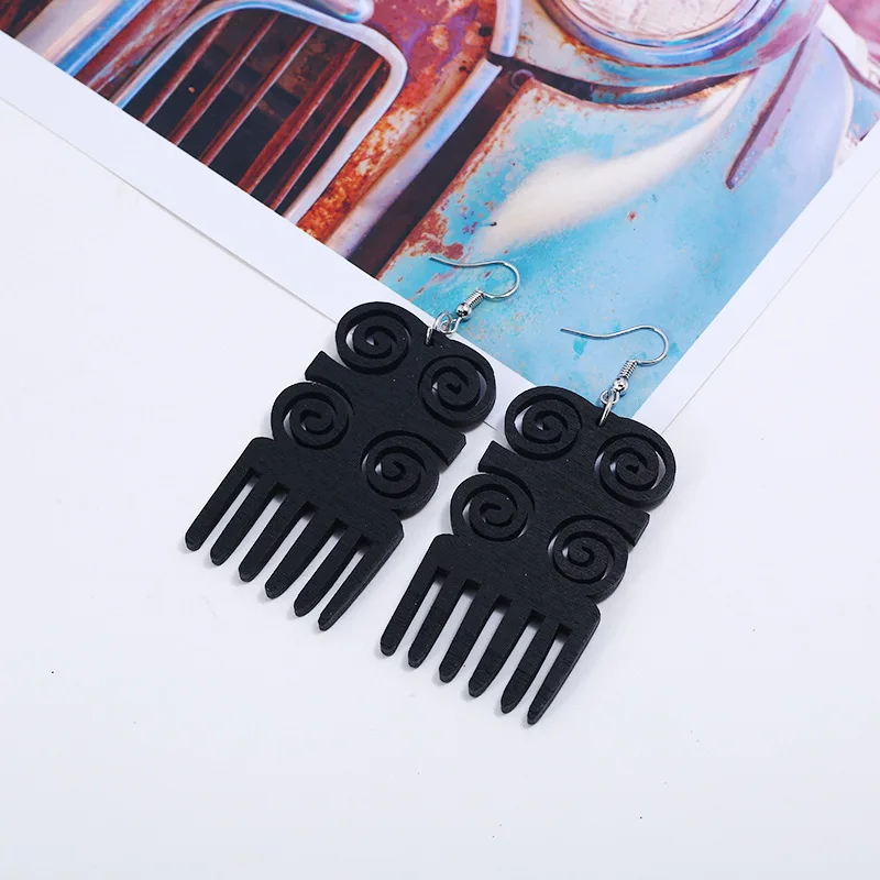 9336407747_692893102