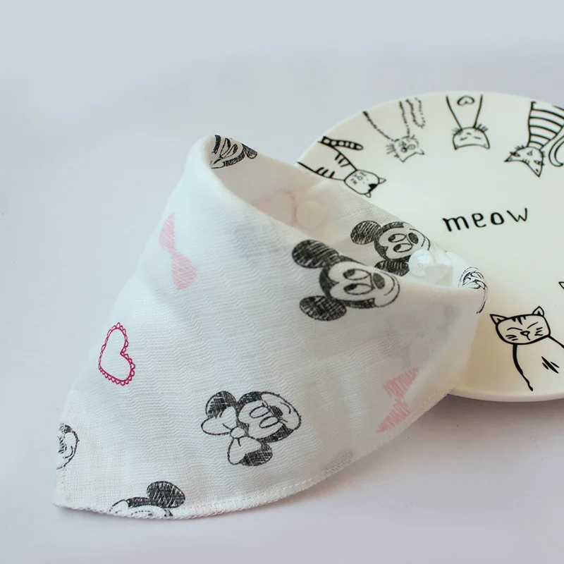 infant bibs cute baby Cotton Unisex print Accessories baby boys girls stuff newborn baby boy baby waterproof cloth bib