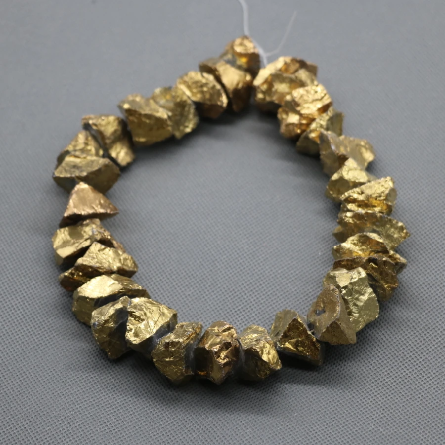 Approx 26pcs/strand Titanium Gold Crystal Quartz Top Drilled Point