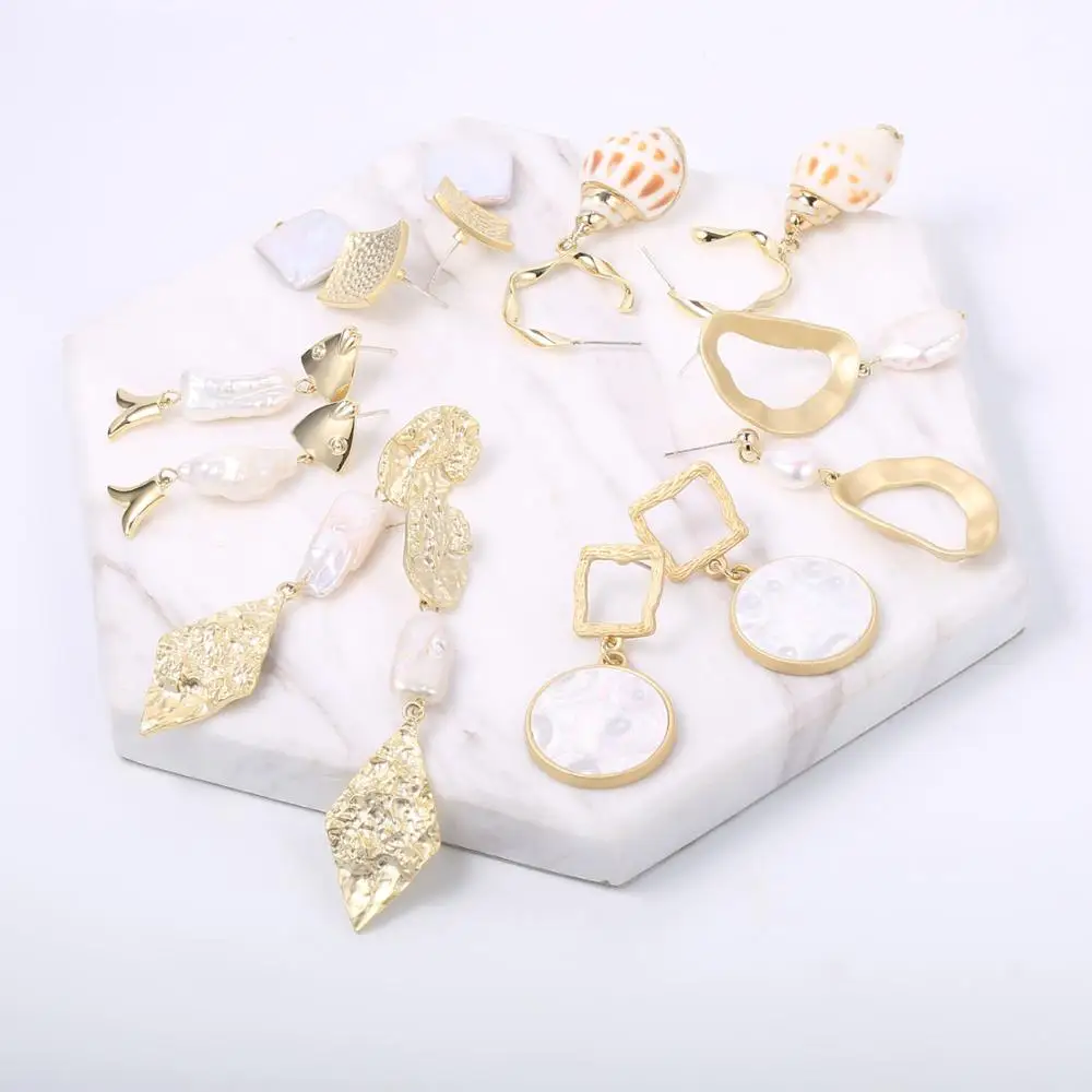 Pearl-Earrings-Metal-Gold-Geometric-Irregular-Natural (4)