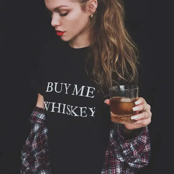 Купить мне Whiskey Graphic Tee Топ Harajuku футболки женщина мужчина унисекс Мода хлопок tumblr