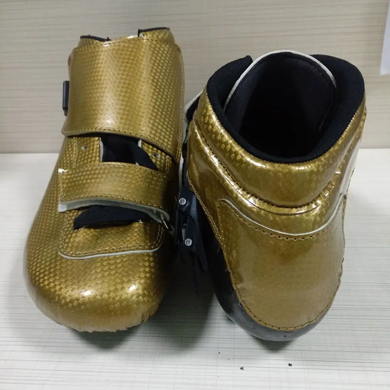 سرعة الزلاجات اليدوي مضمنة سرعة التزلج الأحذية الذهبية الرول الزلاجات سرعة تزلج العجلات