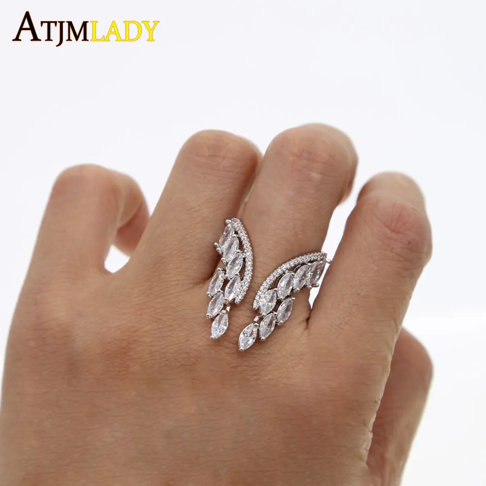 Korean Fashion Temperament Rhinestones Twisted Leaves Wishful CZ