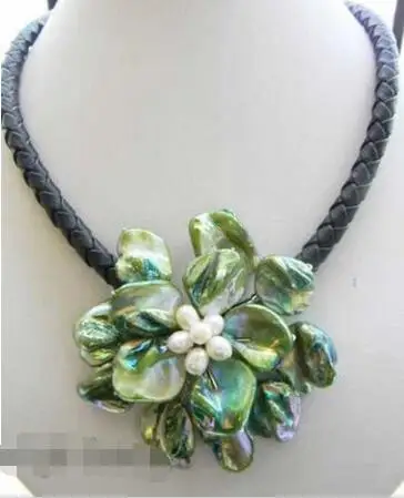 

Free Shipping >> 18''17mm hand-made green Shell Flower Necklace