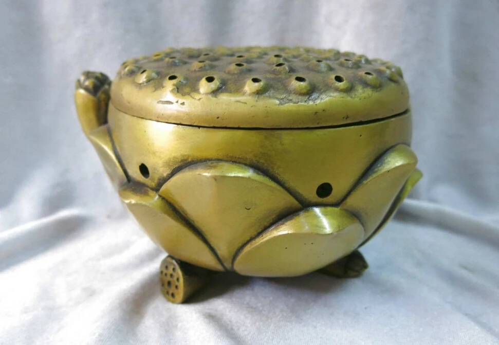 

China pure brass fine workmanship carved beautiful Hindu lotus seedpod censer