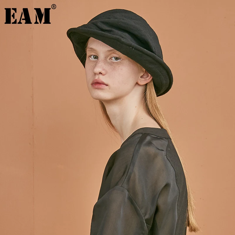 

[EAM] 2019 New Spring Summer Round Dome Black Fold Split Joint Temperament Fishermen Hat Women Fashion Tide All-match JU548