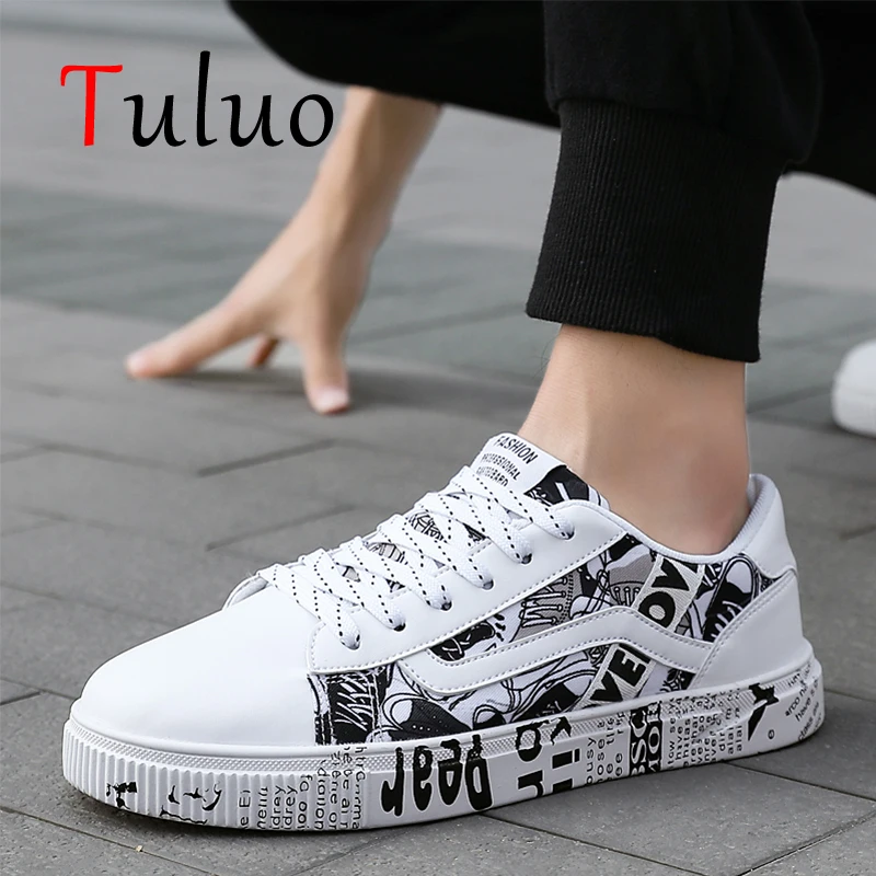 

TULUO Sneakers For Men Skateboarding Shoes Lovers Graffiti Comfortable White Black Sport Shoes Outdoor Athletic Flat Large Size