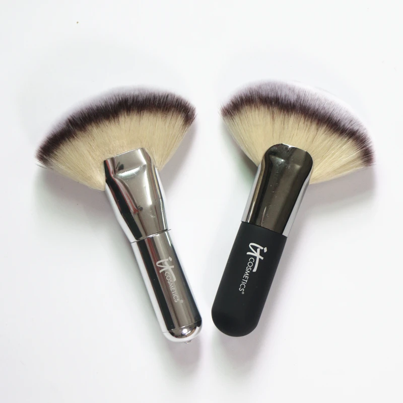 Brand Professional Makeup Brushes 1 Pcs It Brush For Ulta Powder Mega