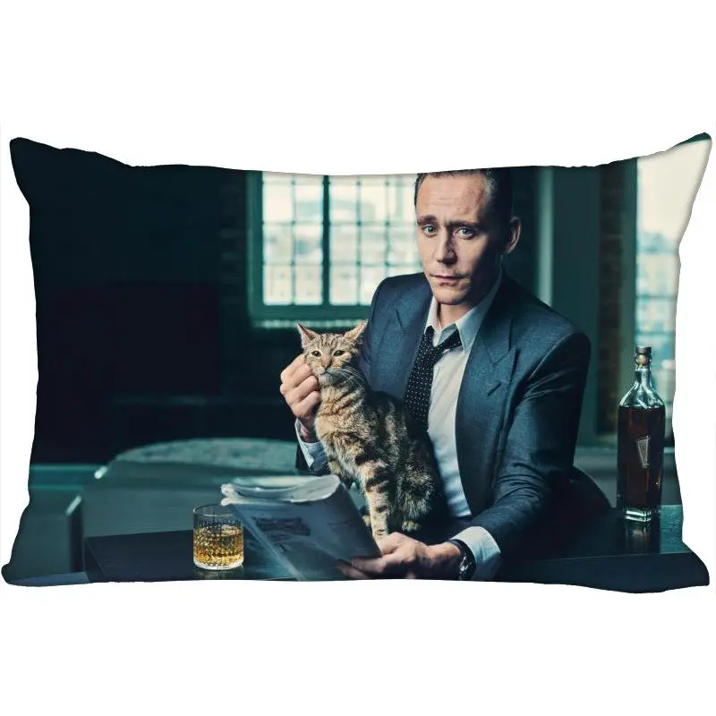 

Tom Hiddleston Hot Sale Pillowcase High Quality Print Custom 45x35cm Rectangle Pillow Cover Zippered Decorative Pillows Cover