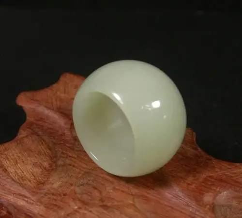 

11445 Certified Chinese Natural Hetian Nephrite Jade Ring