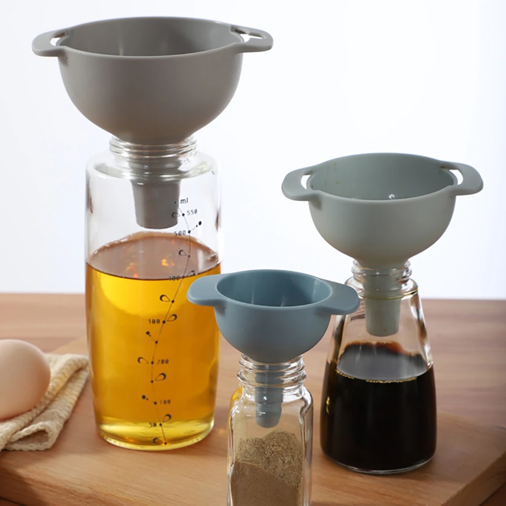 

Kitchen Accessories Plastic Funnels 4 in 1 Multi Function Oil Filter Pot Kitchen Home Use Pour Funnel Oil Bottled Plastic Wine