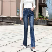 Новые модные повседневные джинсы из денима, большие размеры, черные, синие расклешенные брюки для женщин, для похудения, отбеленные, полной длины, из хлопка, облегающие, mdk0804