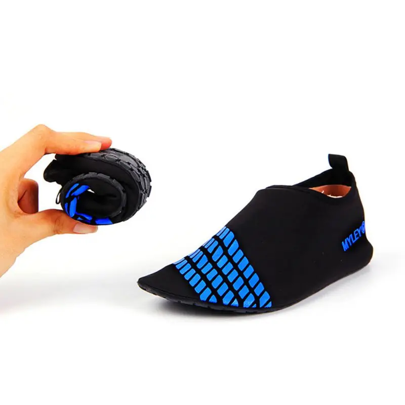 

Swimming Fins Snorkeling Diving Socks Scratch Prevent Warming Quick Dry Non-slip Seaside Beach Shoes