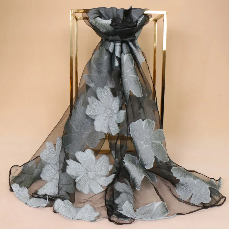 Female silk towel scarf wholesale in spring and autumn of 2019