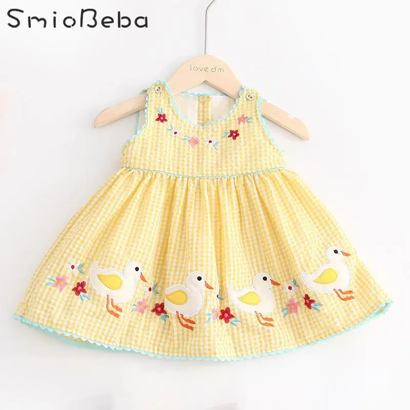 

2019 Baby Girl Embroidered Dress Yellow Duckling Waist Flower Baby Lovely Vest Plaid Children Japan Style Girls Cute Kids Dress