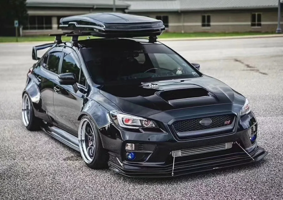 luggage box for top of car