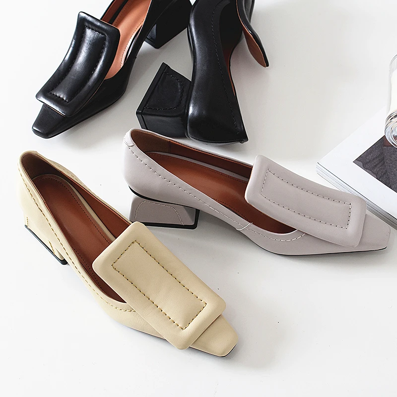 Arden Furtado/Коллекция года; сезон весна-осень; модные туфли из натуральной кожи без застежки; туфли-лодочки на среднем каблуке 5 см с квадратным носком; цвет желтый, серый; повседневная женская обувь