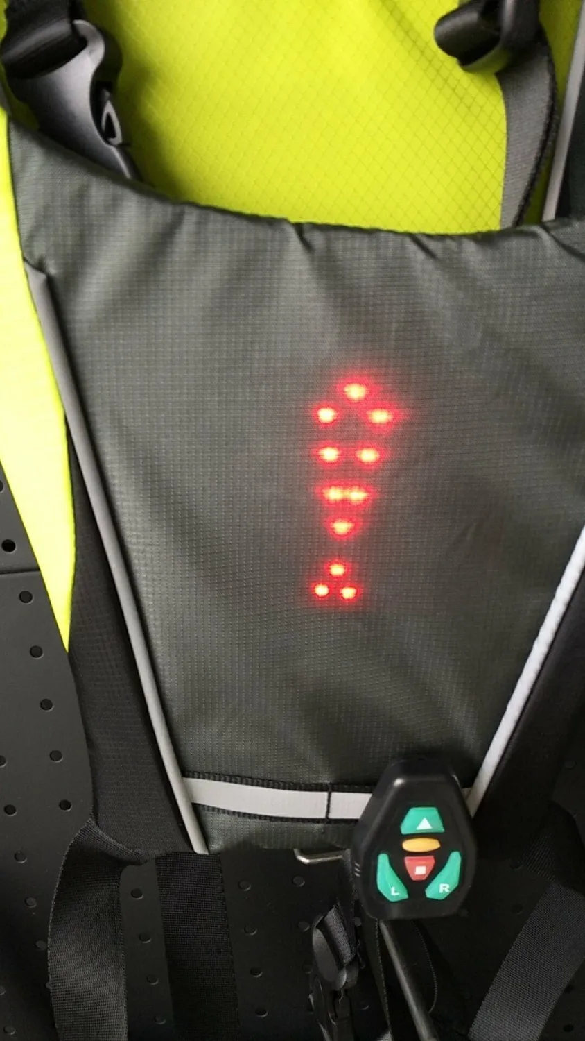 الدراجات دراجة سترة Led اللاسلكي سلامة بدوره مصباح إشارة سترة ل دراجة ركوب ليلة تحذير ظهره نبراسا الدراجات دراجة سترة Led اللاسلكي سلامة بدوره مصباح إشارة سترة ل دراجة ركوب ليلة تحذير ظهره نبراسا
