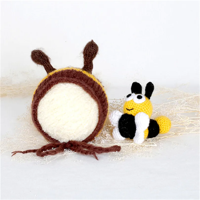 

Knit bee Baby hat Crochet mohair baby bee bonnet with toy set Newborn mohair bonnet hat matching toy set photography props