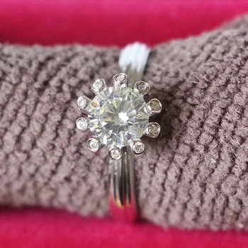 

Star Brilliant 1Ct Test As Real Moissanite Engagement Ring Exquisite Craft Promise Jewelry Brilliant Micro-Paved Mount Ring