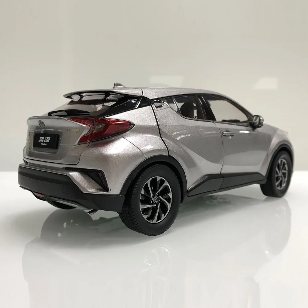 1:18 литая под давлением модель для Toyota IZOA C-HR серебряный сплав игрушечный автомобиль миниатюрная Коллекция подарков CHR C HR