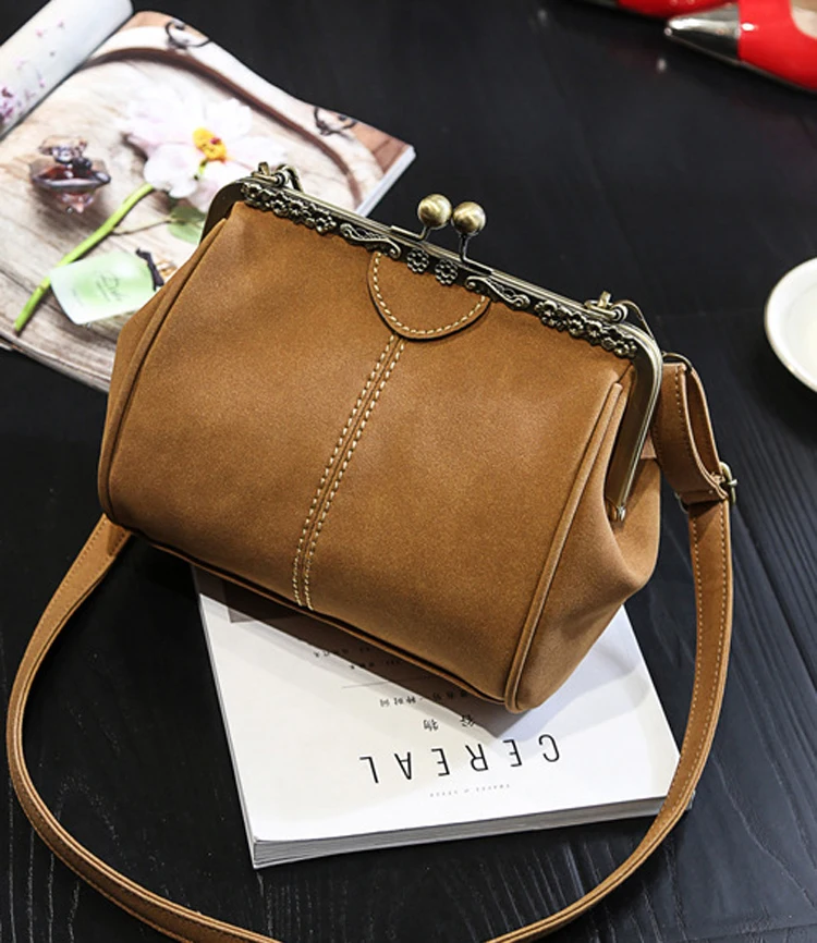 Women Shabby Chic  Shoulder Bag Lady Handmade Vintage Retro Chic Victorian Style Wedding Kiss Lock Handbag Bag (30)