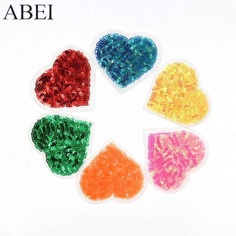 

6pcs/set Love Heart Sweater Sequined Embroidery Stickers Diy Handmade Patchwork Clothes Appliqued Jeans Patch Motif Badge