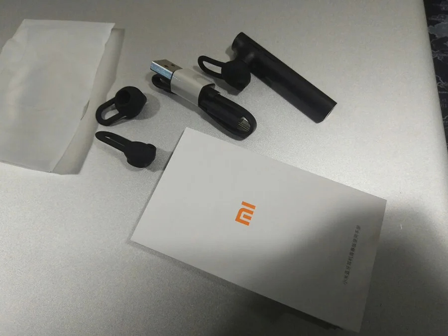 Xiaomi Mi Bluetooth earphone (2)