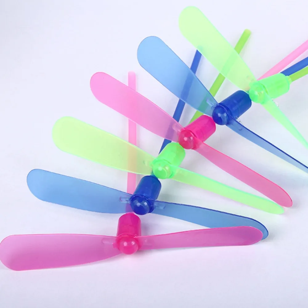 

5pcs/lot Glowing Handcuffs Bamboo Flying Toys Gadgets Kindergarten Gift Kids Toy Outdoor Baubles