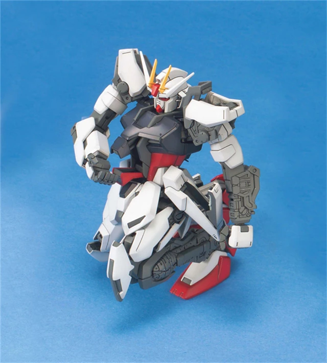 Bandai Gundam 1/100 MG STRIKE GUNDAM IWSP мобильный костюм Сборная модель наборы фигурки Детские игрушки