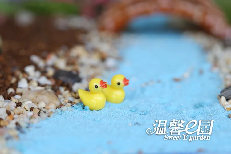 Lovely Colorful Duck Duckling Pato Small Pasture Statue Figurine Micro Crafts Ornament Miniatures DIY Garden Decoration
