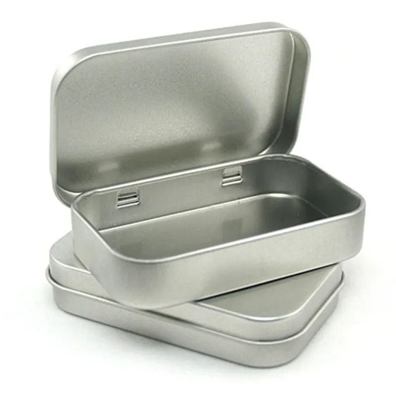 Маленькая металлическая коробочка. Жестяная коробка маленькая. Маленькие железные коробочки. Металлическая коробка 111х70. Прямоугольная металлическая коробка.