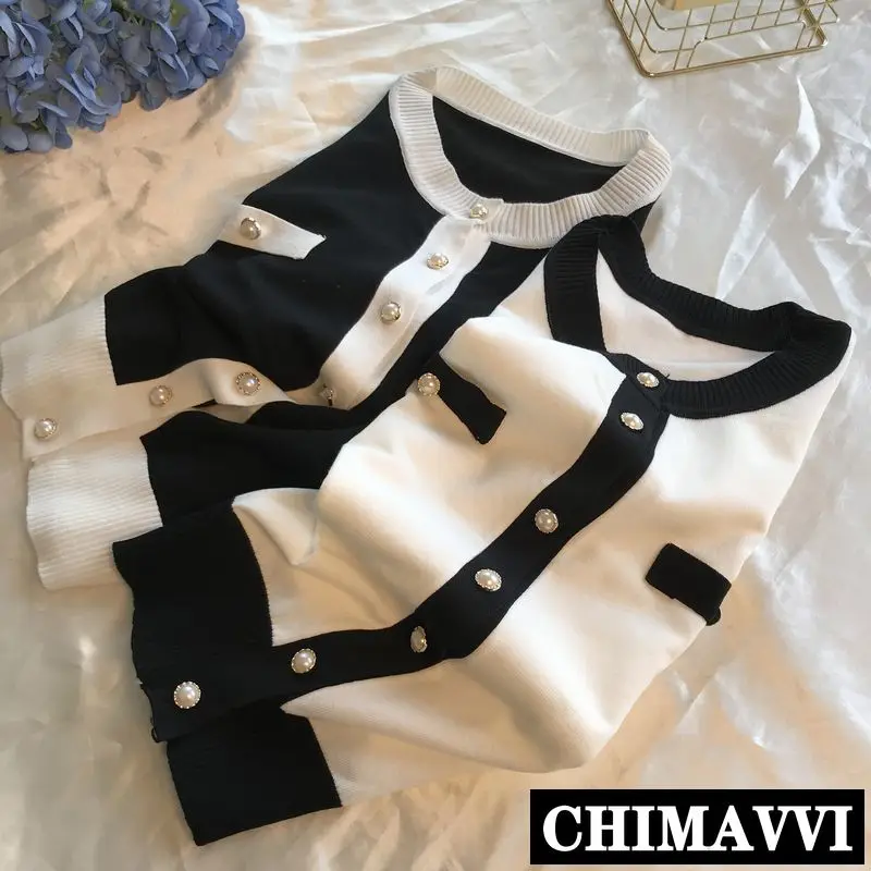 

2019 Spring New Korean Women's Pearl Button Black and White Colors INS Elegant Knitted Coat Women's Cardigan Shirt Sweaters