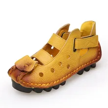 Мягкая женская кожаная обувь на плоской подошве; мокасины; Лоферы для мам; повседневные женские балетки для вождения