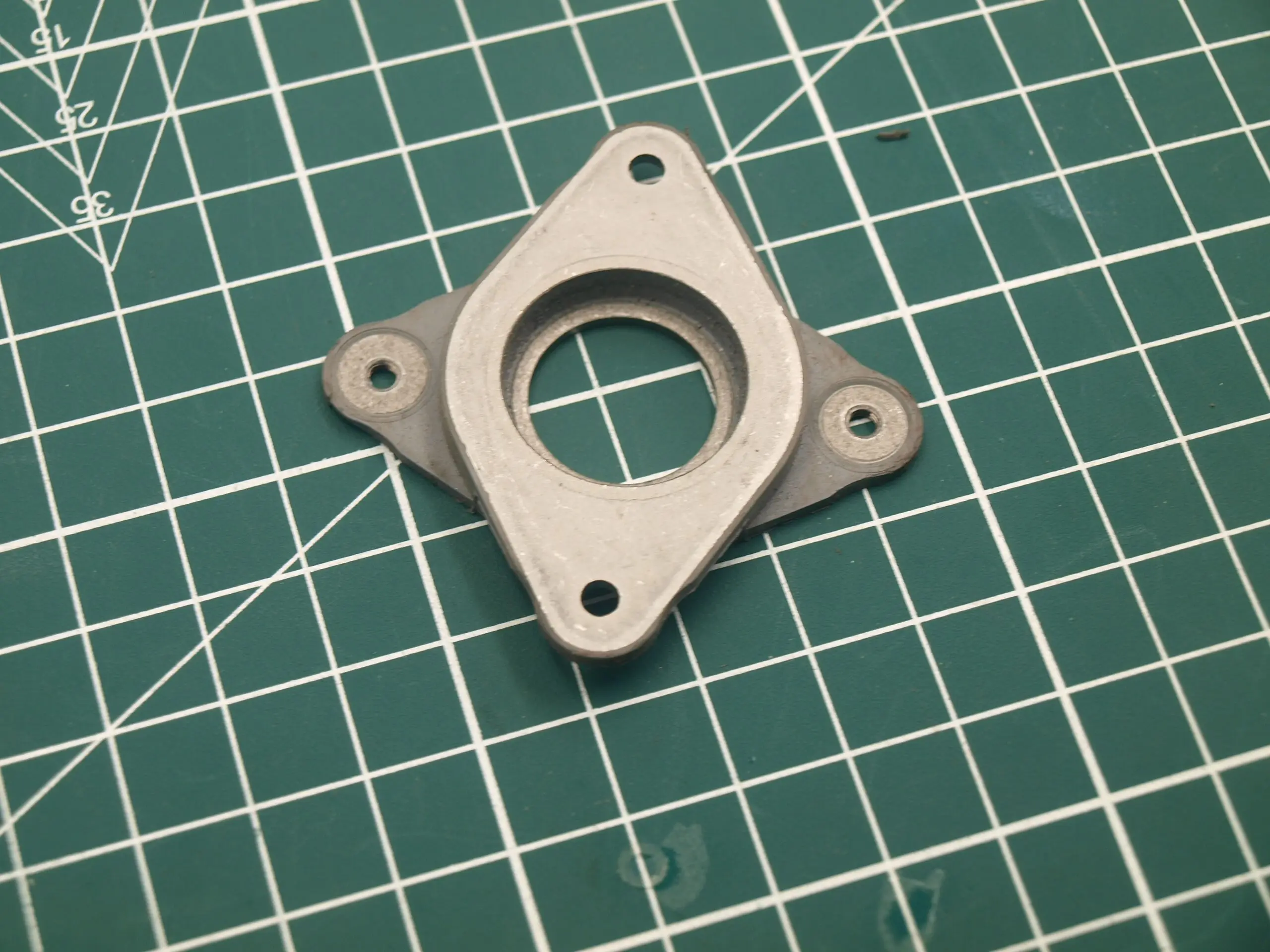 

1pcs imported 6mm thickness Nema17 shock absorber Metal 42 stepper motor Damper Size 42* 42mm