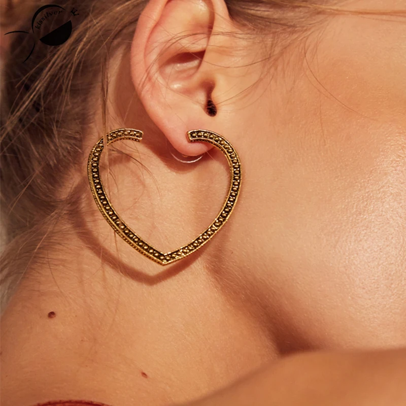 TRENDY EYE Women Vintage Hoop Earrings Heart Alloy Female Hoop Earrings Heart Vintage Earrings