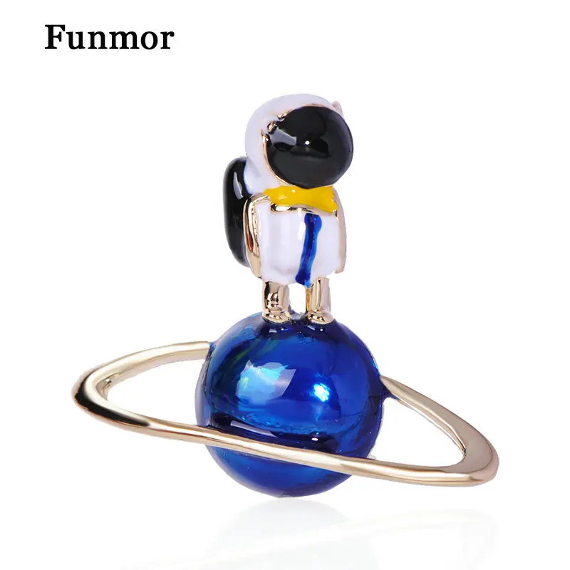 

Funmor Fashion Astronaut Planet Brooches Enamel Pins Children Men Coat Sweater Shirt Corsage Routine Ball Ornaments Accessories