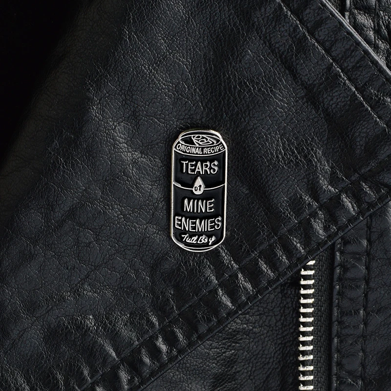 

Black Cartoon Cans Brooch Tears of Mine Enemies Cans Enamel Romantic Icons Pins Badges Punk Backpacks Jackets Accessories Gifts