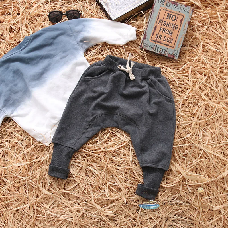 3751497321_2065036897