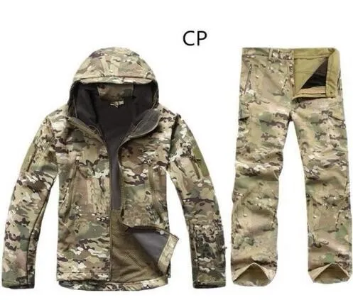 Hot Winter Men Outdoor Camping Hunting Hiking Camouflage Sets Tactical Waterproof Shark Skin Soft Shell Fleece Jacket Pants Suit - Цвет: CP