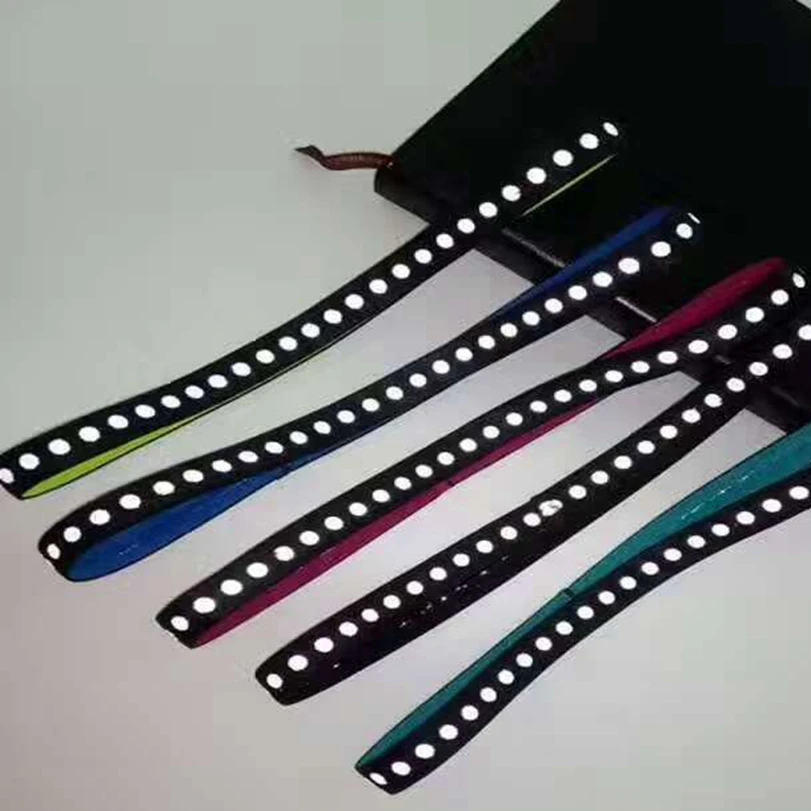4258616695_1869848722