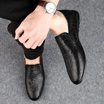 

Fashion Brand Men loafers Shoes outdoor Luxury Men Genuine Leather Flats Casual Men Shoes Slip on Men Loafers shoes size 38-47 5
