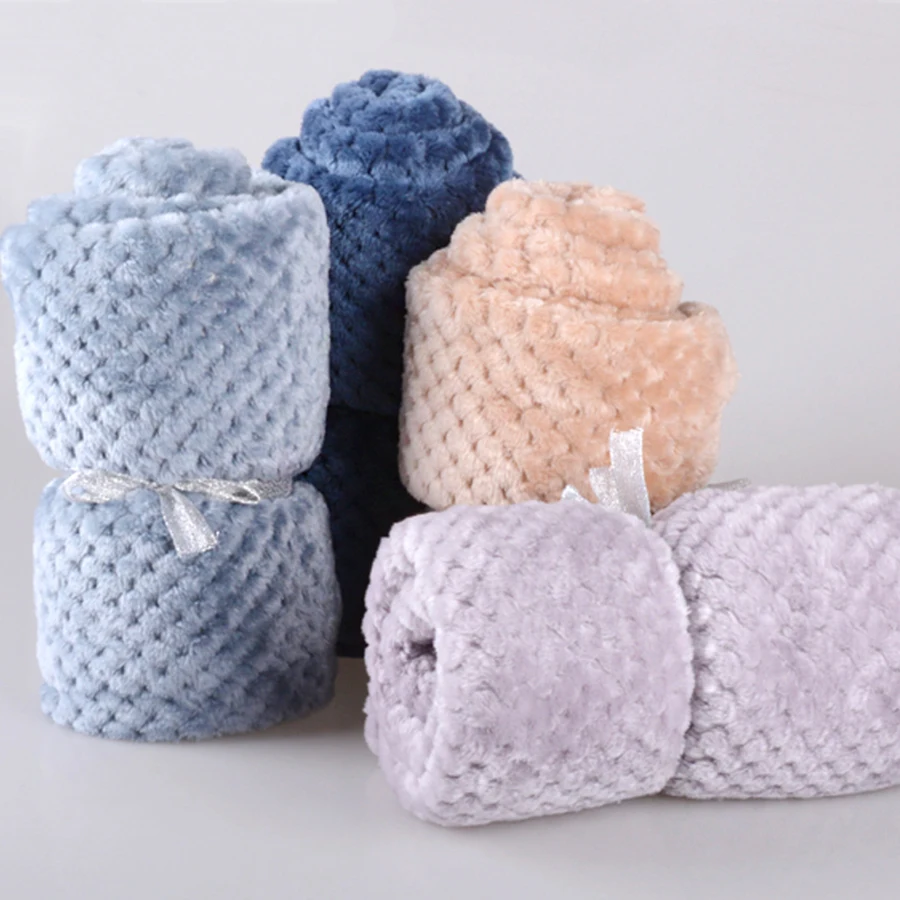 

Foldable Cute Dog Blanket Mat Warm Pets Cushion Bed Puppy Cat Sleeping Mascotas Dog Indoor Kennels Cuccia Puppy Playpen 50M0305